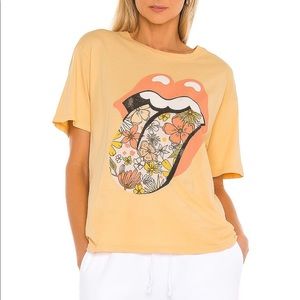 Daydreamer Rolling Stones Flower Tee